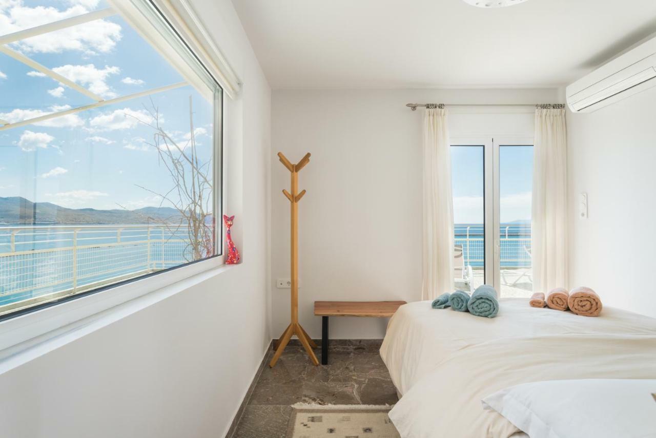 칼라마타 Seafront Penthouse Leo 아파트 외부 사진