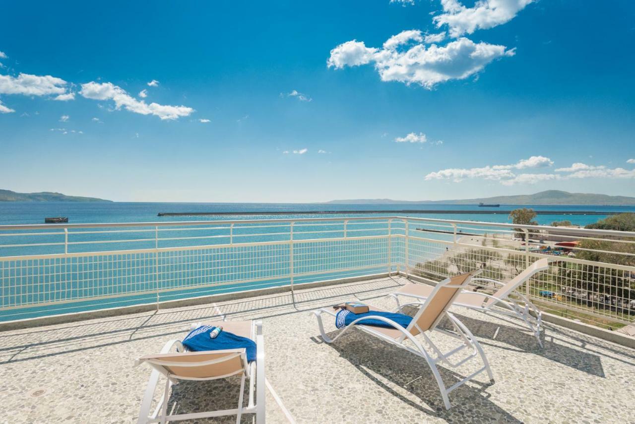 칼라마타 Seafront Penthouse Leo 아파트 외부 사진